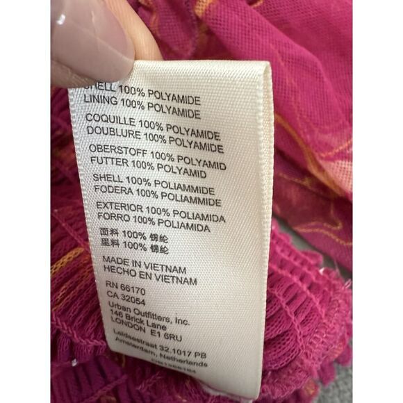 Free People “Women’s Time To Shine”Mesh Top w/Brass Buttons Fuchsia Size S - Picture 8 of 9